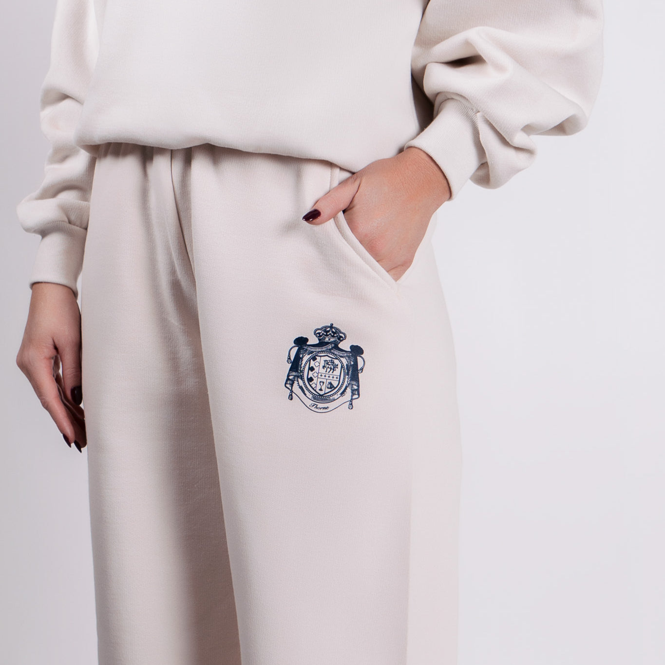 Thorne Crest Sweatpant in Cream