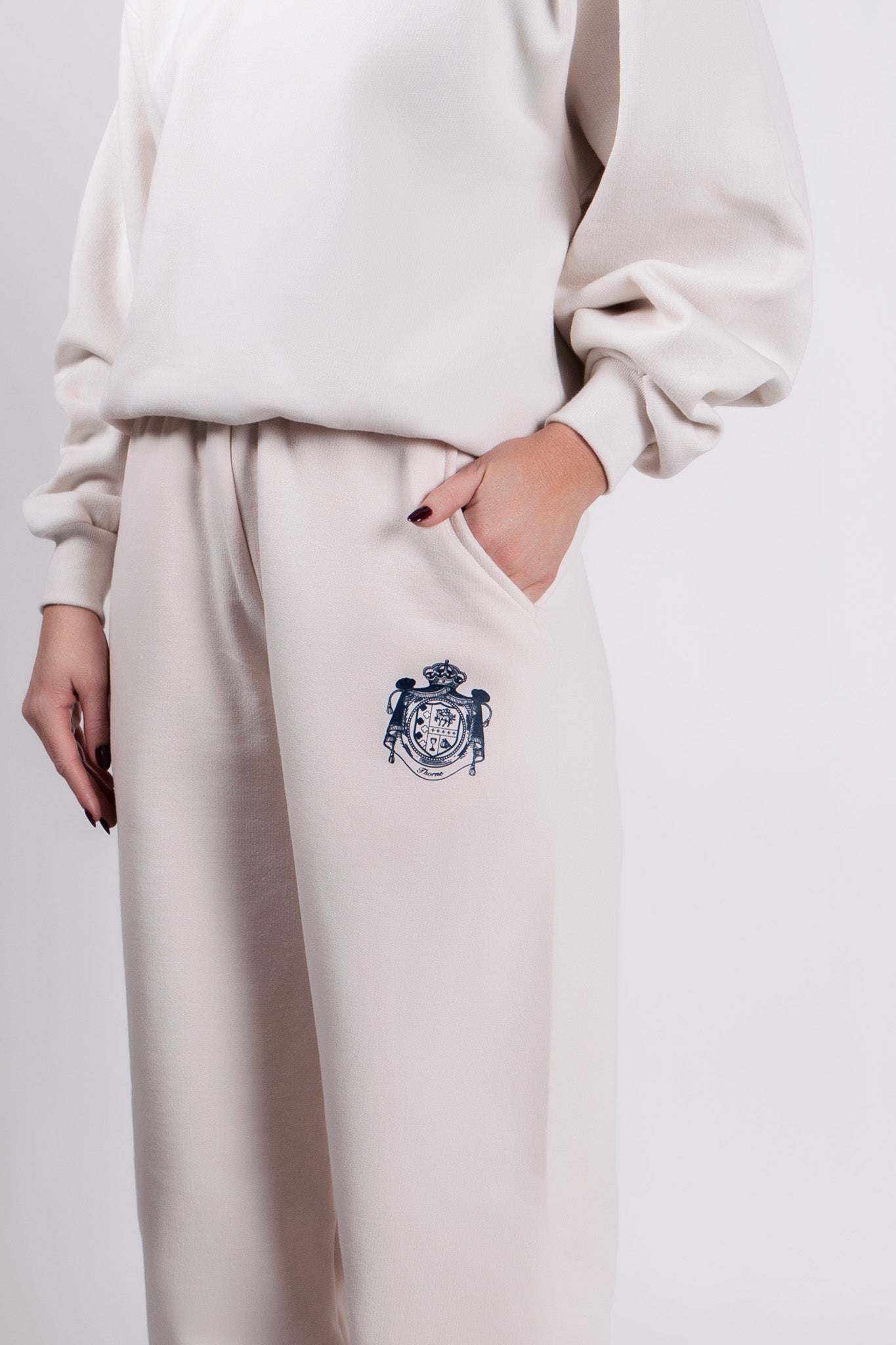 Thorne Crest Sweatpant in Cream